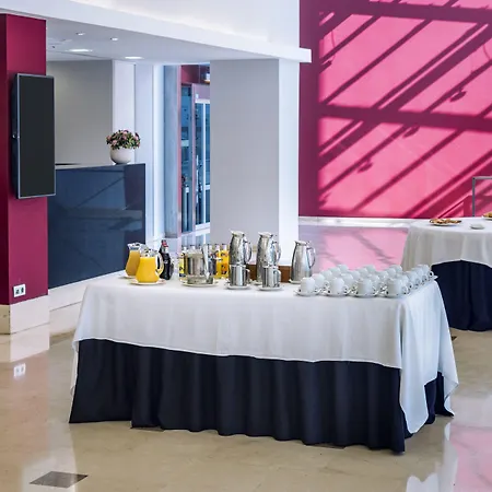 Gran Rey Don Jaime Szálloda Castelldefels